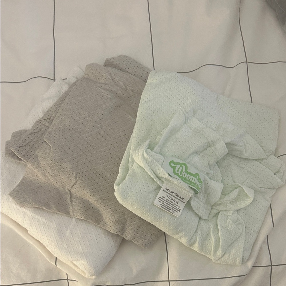 Woombie airwrap swaddle blankets 3 pack